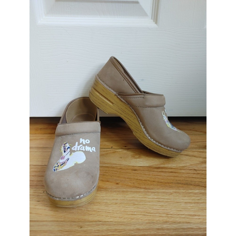 Dansko Women's 6 Euro 36 Llama No Drama Nubuck Leather Clogs Shoes Tan
